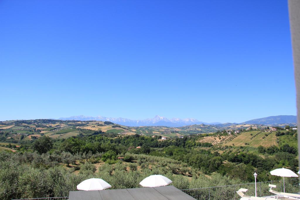 Anthos Casa Vacanze Sant'Omero Exterior photo